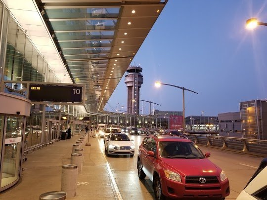 Burlington Montreal Airport Shuttle